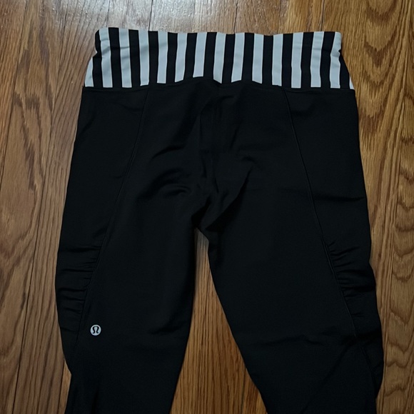 Lululemon crop 17” leggings sz 6 - Picture 4 of 7